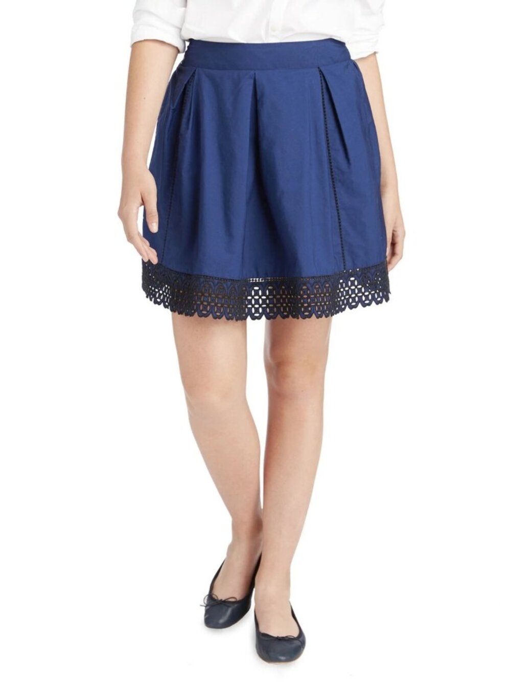 Vineyard Vines Pleated Eyelet Skirt in Navy and Black- Size 6- NWOT